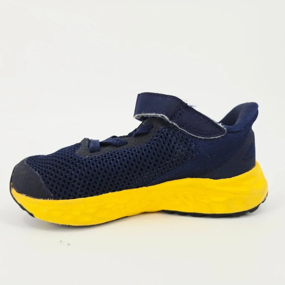 New Balance Arishi v4 Kids‎ Fresh Foam Navy Red Yellow Sneakers Size 6C